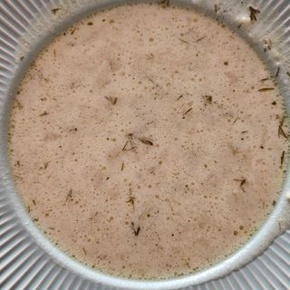 Zupa ogórkowa z ziemniakami