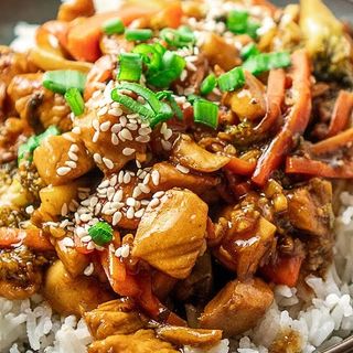 Kurczak w sosie Slodko-kwaśnym 