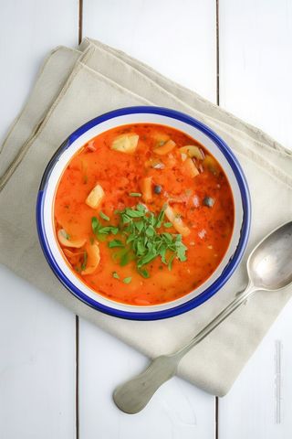 Bogracz-zupa węgierska (ostra)