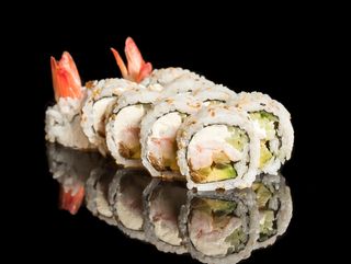 Uramaki krewetka gotowana