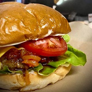 Sweet Onion Cheeseburger