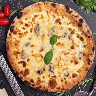 Pizza 5 Formaggi