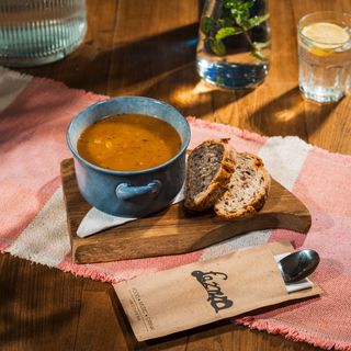 Flaczki z wołowiną i pieczywem 