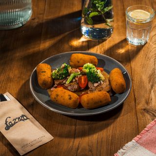 Polędwiczki wieprzowe w sosie winnym