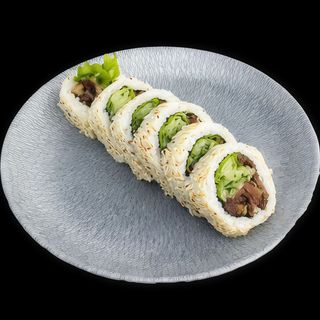 Uramaki z wołowiną w tempurze 6 szt.