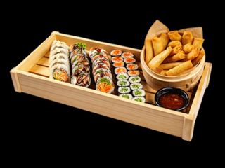 Zestaw Sushi & Crunch 34 szt. + 16 szt. spring rolls