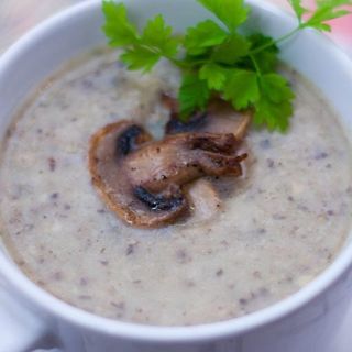 Krem pieczarkowy z groszkiem ptysiowym 200ml