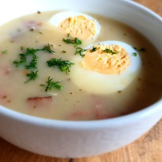 Żurek staropolski z jajkiem i kiełbasą 300ml