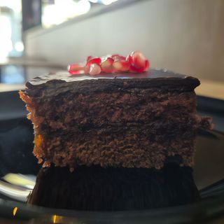 Ciasto czekoladowe (porcja)