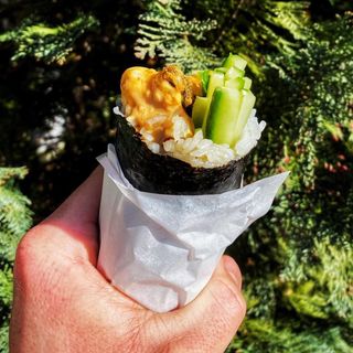 Tuńczyk w płatakch kukurydzianych