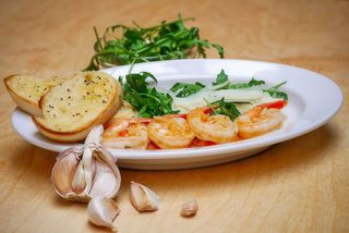 Gamberi w Pomidorkach Koktajlowych