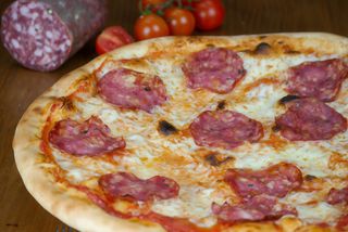 Pizza Salame