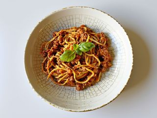 Spaghetti bucatini alla Bolognese