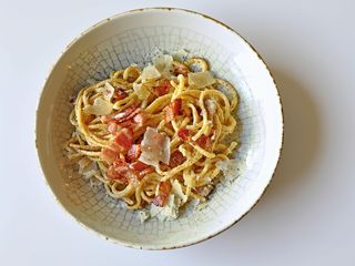 Spaghetti bucatini alla Carbonara