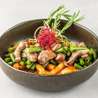 Ttekbokki tofu - tradycyjne danie kuchni koreańskiej