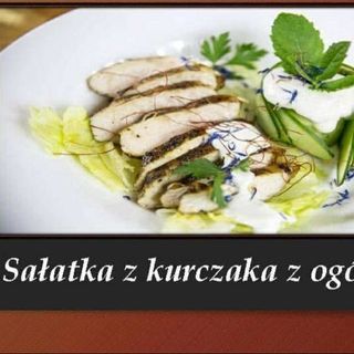 Sałatka z kurczaka z ogórkiem