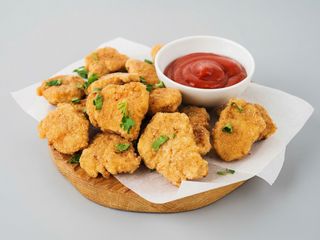 Nuggetsy z frytkami 5szt.