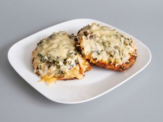 Schab po zbójnicku z boczkiem