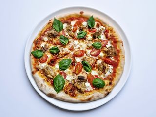 Pizza Pomodorii de Basilia 24cm