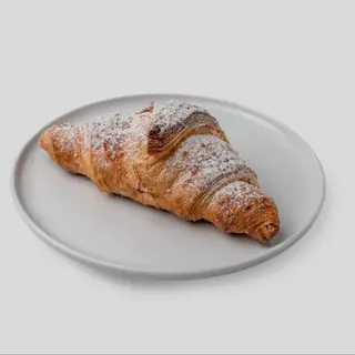 Croissant z maliną