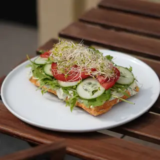 Savory ,"no bez jaj" waffle