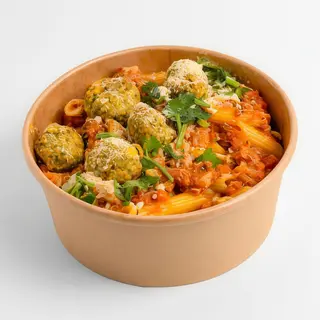 Corn penne with tofunese sauce and plantfull veggie-balls