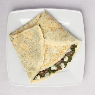 Naleśnik ze szpinakiem I pieczarkami