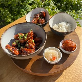 Koreańskie Skrzydełka 6 szt.