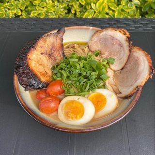 Miso Ramen z Żeberkiem oraz Chashu