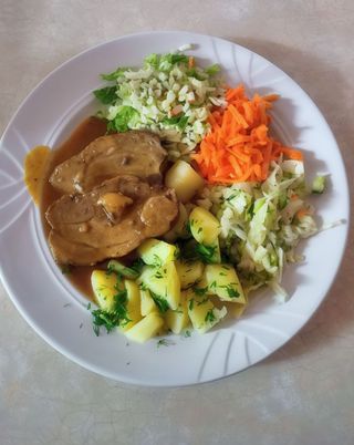 Karkówka w sosie własnym