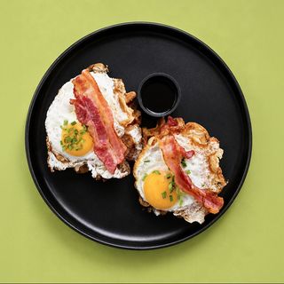 Gofry belgijskie z jajkiem