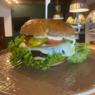 WEGE burger