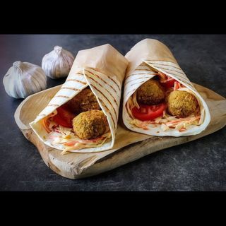 Tortilla wegetariańska falafel duży