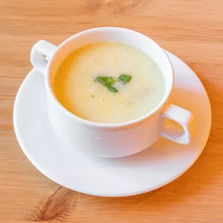 Zupa Tom Yum z kurczakiem