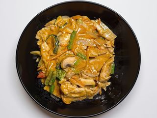 Wieprzowina żółtym curry