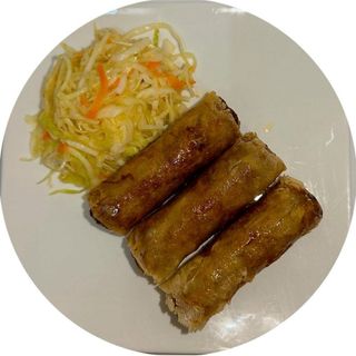 Sajgonki z surówką 3szt