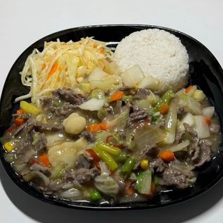 Wołowina na ostro z cebulką