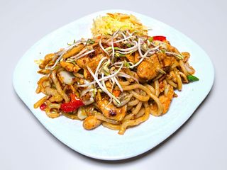Makaron Udon z wieprzowiną