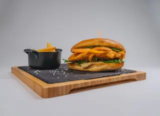 Cheeseburger wołowy