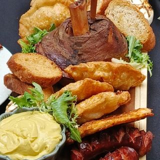 Biesiadne koryto w cudzie dla dwóch osób