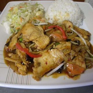 Indyk z grzybami Moon i bambusem