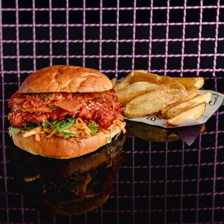 Zestaw Burger + Małe Fryty