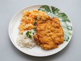 Filet z kurczaka panierowany w bułce tartej