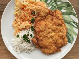 Filet z kurczaka panierowany w bułce tartej