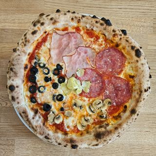 Pizza Quattro staggioni