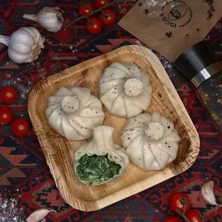 PIEROGI - Chinkali ze szpinakiem i serem (4 szt. ok. 500 g)