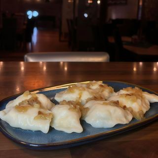 Pierogi z kapustą i pieczarkami