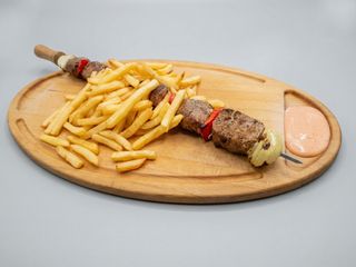 Szaszłyk z polędwicy wieprzowej z grilla