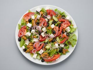 Sałatka Grecka z kurczakiem