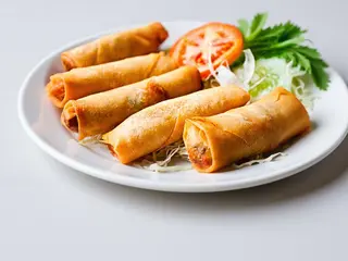Sajgonk (3szt) z surówką